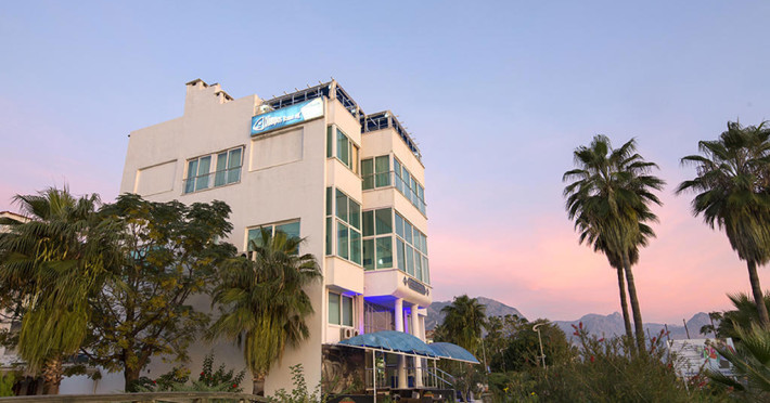 Side Premium Hotel