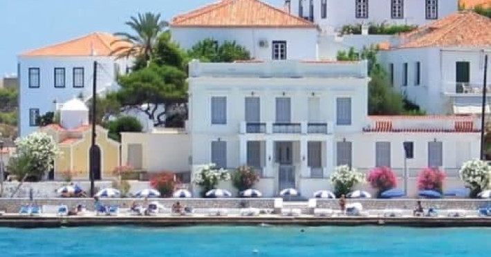 olive-villas-rentals-spetses-fd37ff8c5f08555b.jpeg