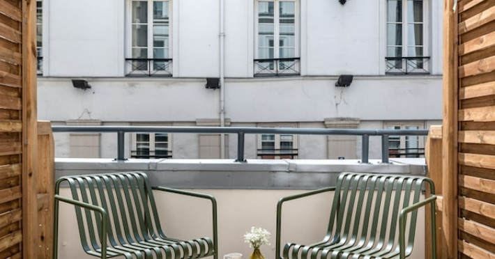 olysee-hotel-edb0daf3a0393150.jpeg