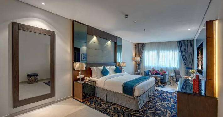 omega-dubai-632084d8003b3211.jpeg
