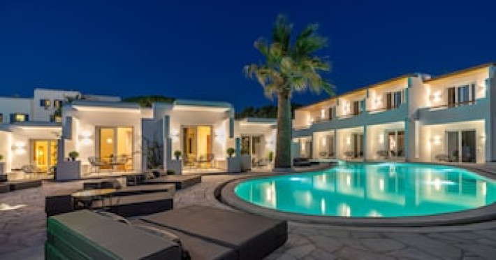 omnia-mykonos-boutique-suites-245721910af943c0.jpeg