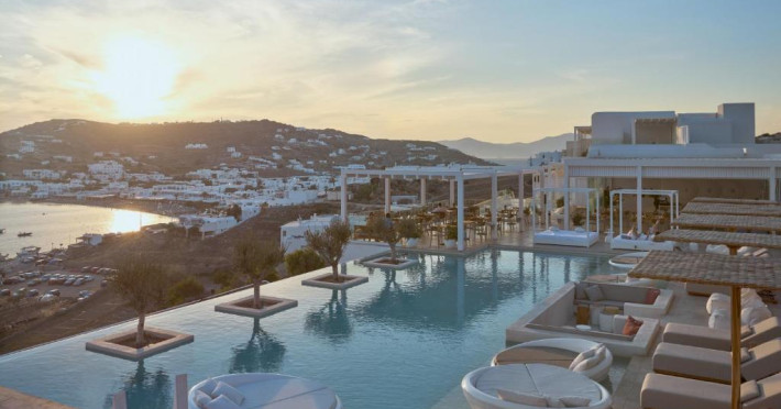 once-in-mykonos-luxury-resort-8db73664e7562e30.jpeg