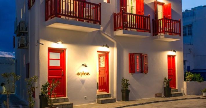 orpheas-rooms-e34715dd9bf0c10d.jpeg