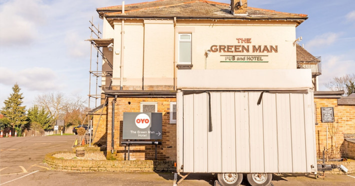 oyo-the-green-man-pub-and-hotel-d529900aee5df631.jpeg