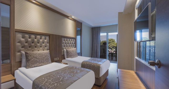oz-hotels-sui-resort-0a766a187dd3b4b9.jpeg