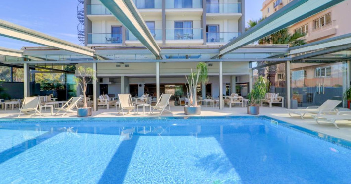 palace-hotel-glyfada-da19db55a31578c8.jpeg