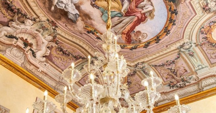 palazzo-doria-napoli-7a721c80a94ee892.jpeg