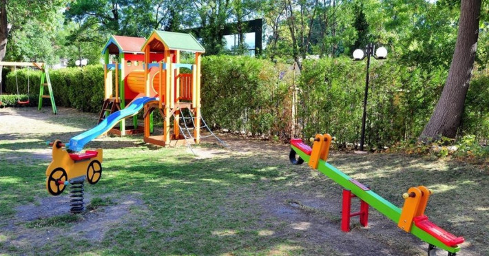 paradise-green-park-3ab110454fe51c0c.jpeg