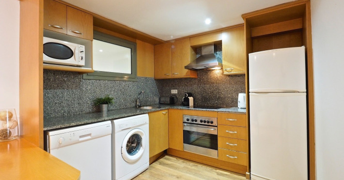 paseo-de-gracia-design-835645757d38213d.jpeg