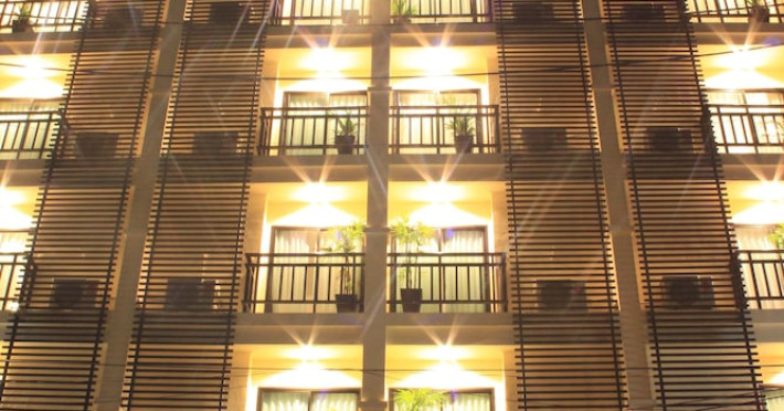 patong-hemingways-hotel-62f22a8625e6f2ef.jpeg