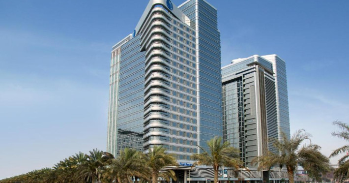 pearl-rotana-capital-centre-423eeebcb42a5989.jpeg