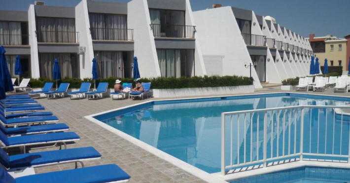 penelope-beach-hotel-apts-2bb1ef4314e8d56a.jpeg