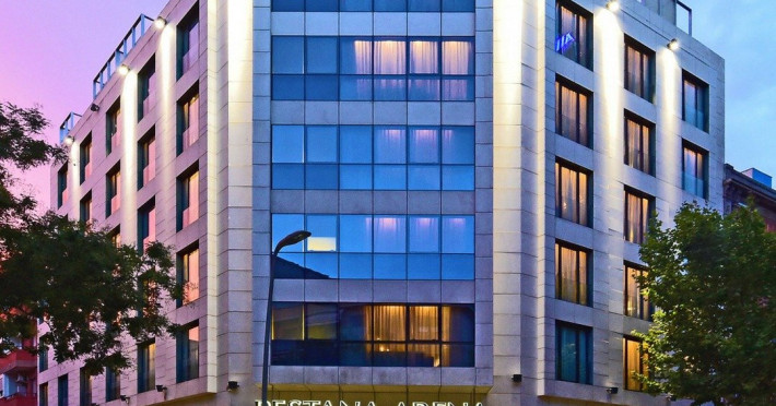 pestana-arena-barcelona-43344aacec639e29.jpeg