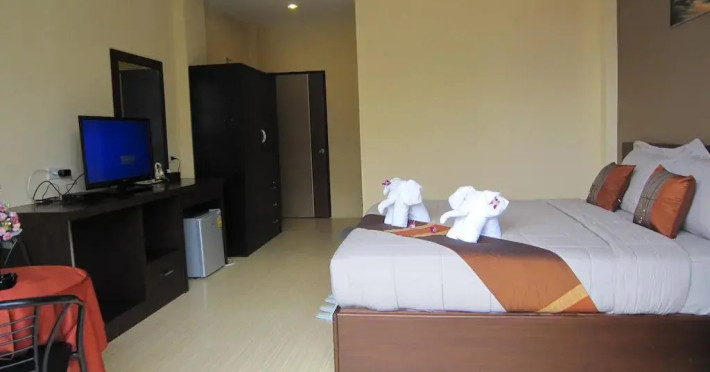 phanom-benja-house-bar-and-restaurant-b97eb143390e8c0a.jpeg