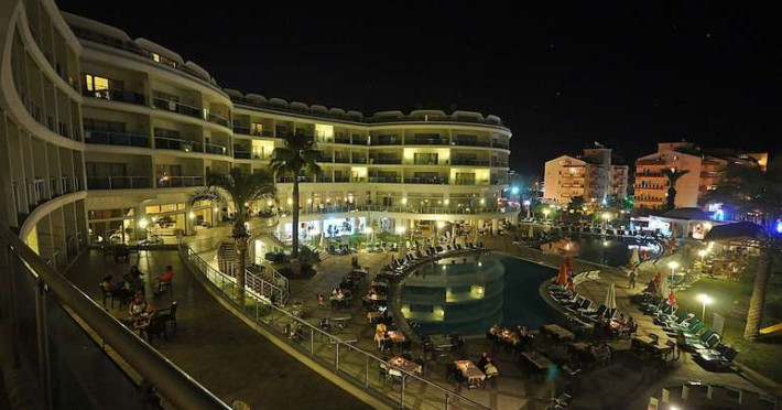 pineta-park-deluxe-ee4229acb57e0bfc.jpeg