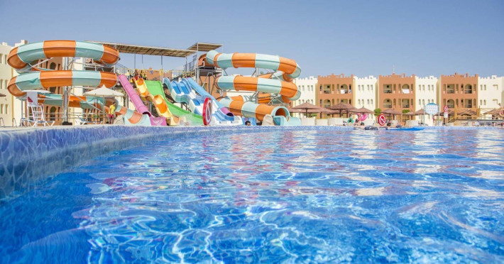 piscina-68e254a40a8d75bf.jpeg