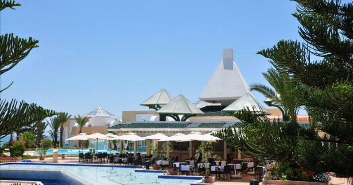piscina-ad3ebbb05de7a953.jpeg