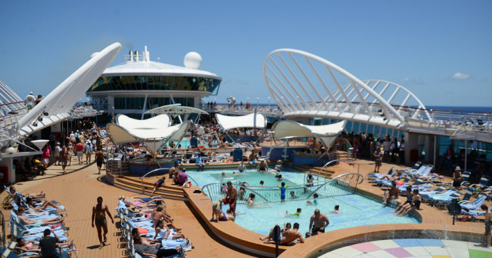 Piscina si jacuzzi