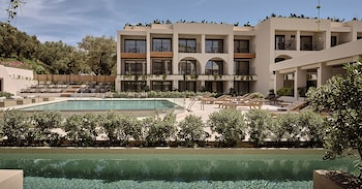 planos-deluxe-hotel-7601eec1609f9f31.jpeg