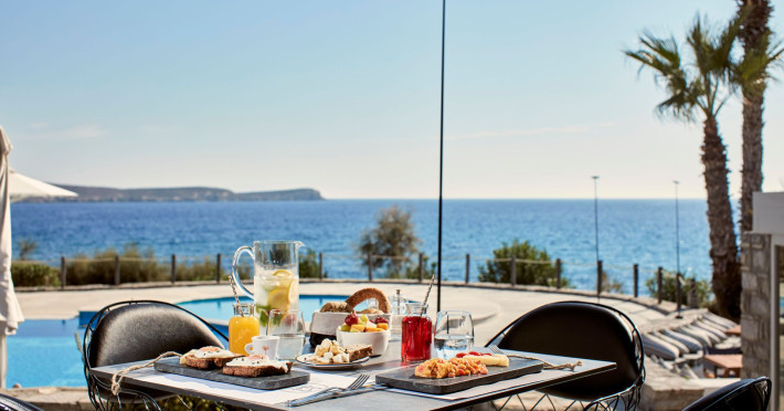poseidon-of-paros-resort-spa-5f2f151bbf8005b6.jpeg