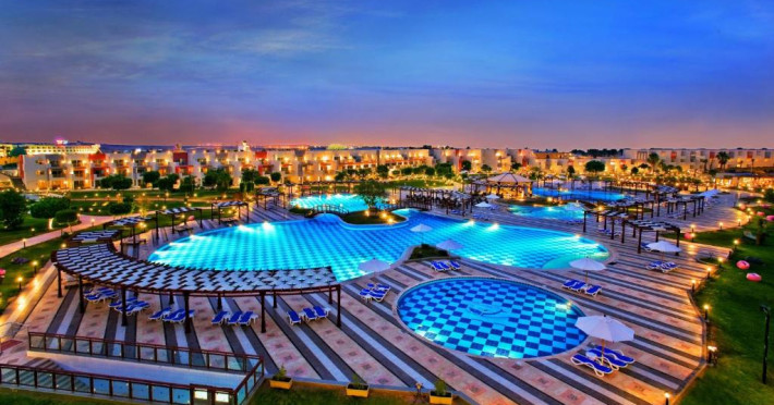 posh-club-sunrise-crystal-bay-resort-f622b96893742241.jpeg