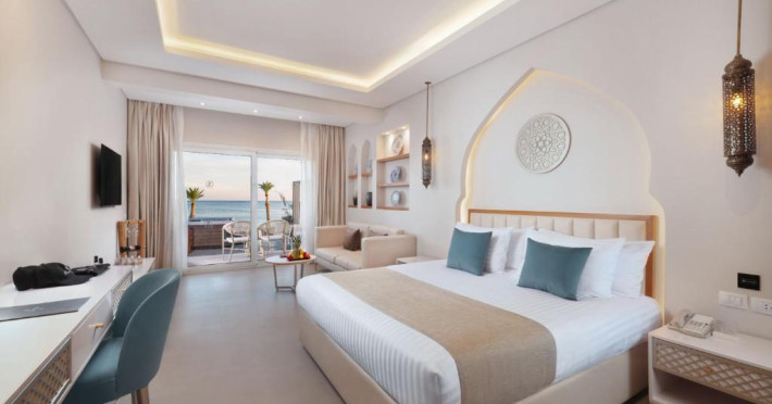 posh-club-sunrise-remal-beach-af99cf17abbc4386.jpeg