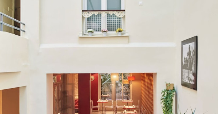 posy-hotel-by-happyculture-a22530aea6504489.jpeg