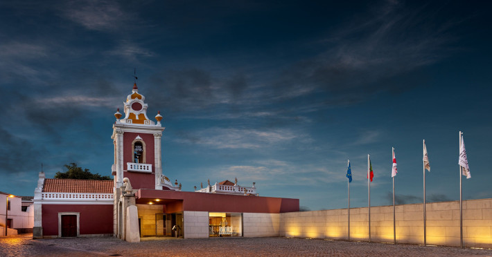 pousada-palacio-de-estoi-monument-hotel-amp-small-luxury-hotels-of-the-world-7f1c3b8366f30eb6.jpeg