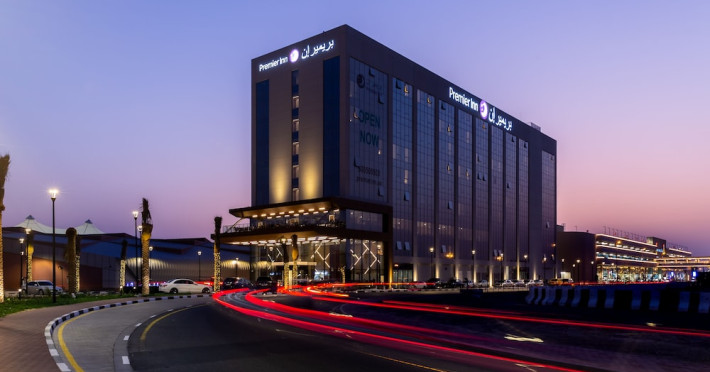 premier-inn-dubai-dragon-mart-c1f93dca18515de8.jpeg
