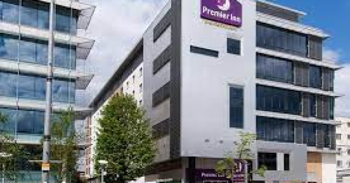 premier-inn-london-ealing-3982e24e1c477fee.jpeg