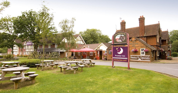 premier-inn-london-gatwick-airport-east-ba0d117a5dade110.jpeg
