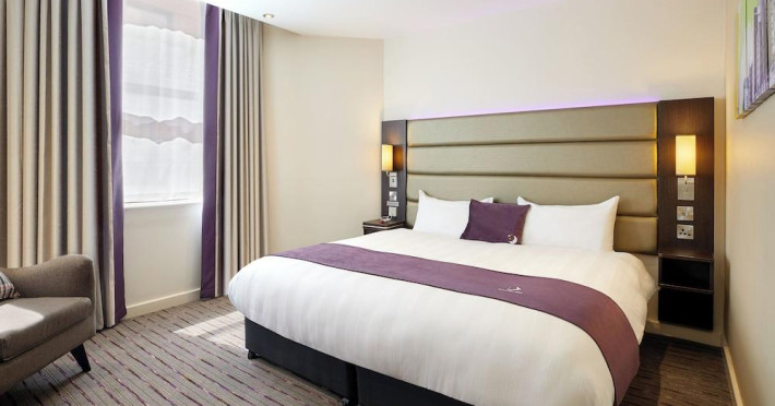 premier-inn-london-tooting-1e6ec7900f9ab3d0.jpeg