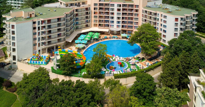 prestige-hotel-and-aqua-park-377a1570f61ad03a.jpeg