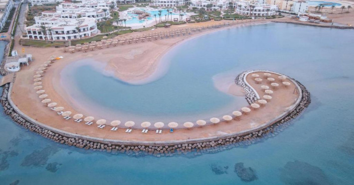 protels-grand-seas-resort-aqua-park-ex-hostmark-2439d41f391b9764.jpeg