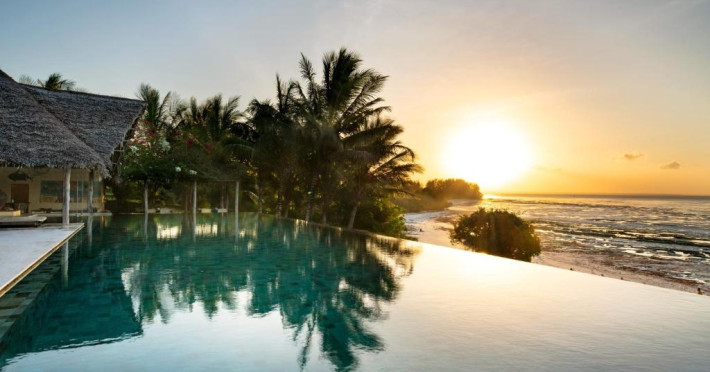 qambani-luxury-resort-df9d11a6c71ed1a4.jpeg