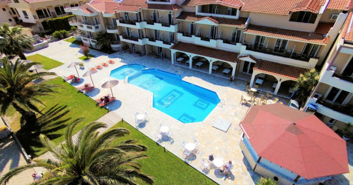 rachoni-bay-resort-3b0ddf4633dfa5f6.jpeg