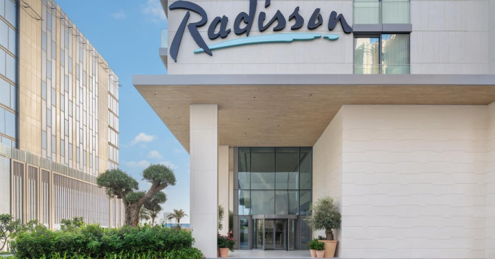 radisson-beach-resort-palm-jumeirah-3d32ca12befb4002.jpeg