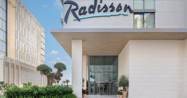 radisson-beach-resort-palm-jumeirah-fac7f8332232d266.jpeg