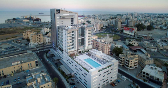 radisson-blu-hotel-larnaca-60864dfe3abbde89.jpeg