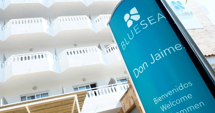 radisson-blu-iveria-hotel-4014034418ac8af9.jpeg