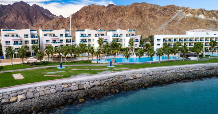 radisson-blu-resort-fujairah-e1ef14a98d31c958.jpeg