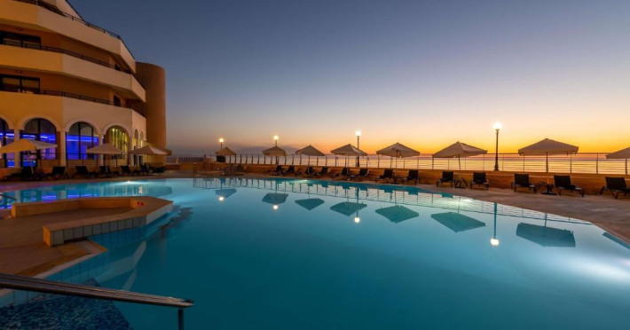 radisson-blu-resort-malta-st-julians-5bb2de5ac0cf714d.jpeg
