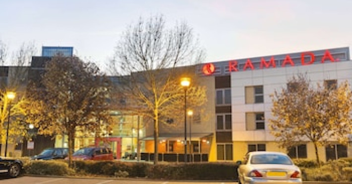ramada-by-wyndham-london-north-m1-eb76639940a22661.jpeg