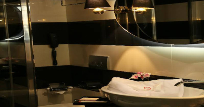 ramada-hotel-suites-sisli-superior-f1f14d7143d48c24.jpeg