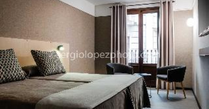 raval-suites-apartments-72576e40d6f82451.jpeg