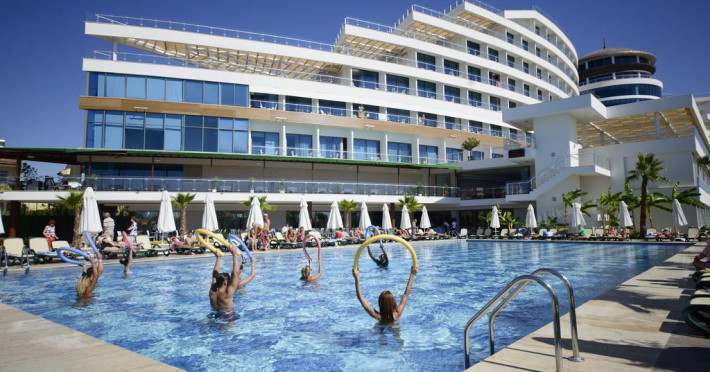 raymar-resort-aqua-hotel-6b4fcb53d8eaadc7.jpeg