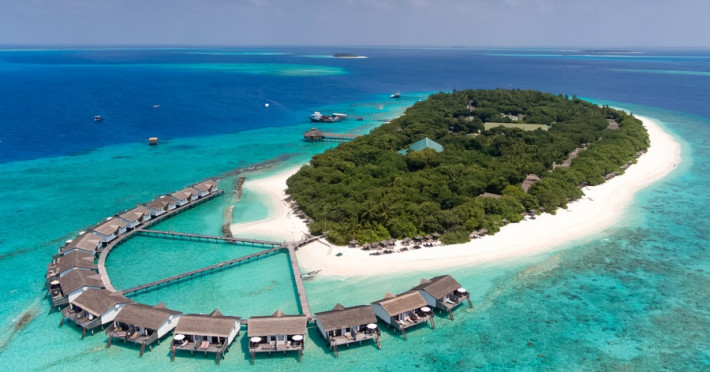 reethi-beach-resort-751b46368b3b9673.jpeg