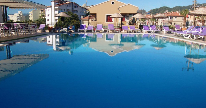 reismaris-hotel-d24a04a9262e075d.jpeg