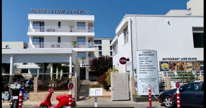 resort-leon-beach-63ef33ff51b397d7.jpeg