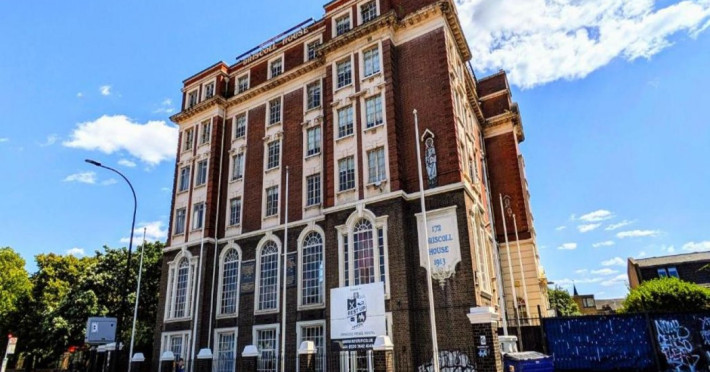 rest-up-london-hostel-36a9057dc43a491f.jpeg